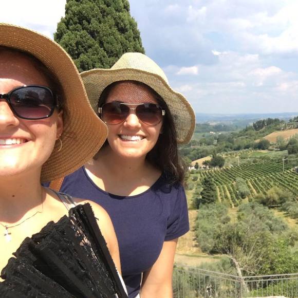 Meet your Posher, Ava - Picture 1 of 1